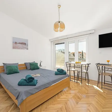 Suhi Brod Apartment