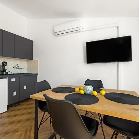 Apartment Suhi Brod